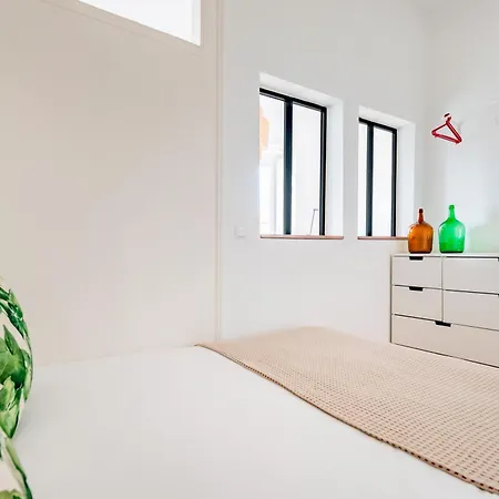 Bright Loft At Downtown