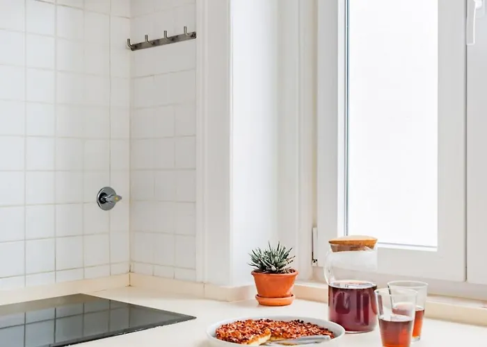 Bright Loft @ Downtown *