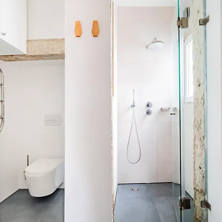 Bright Loft @ Downtown *