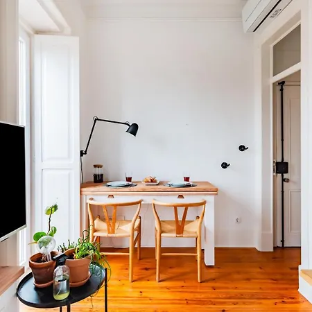 Bright Loft @ Downtown Лиссабон